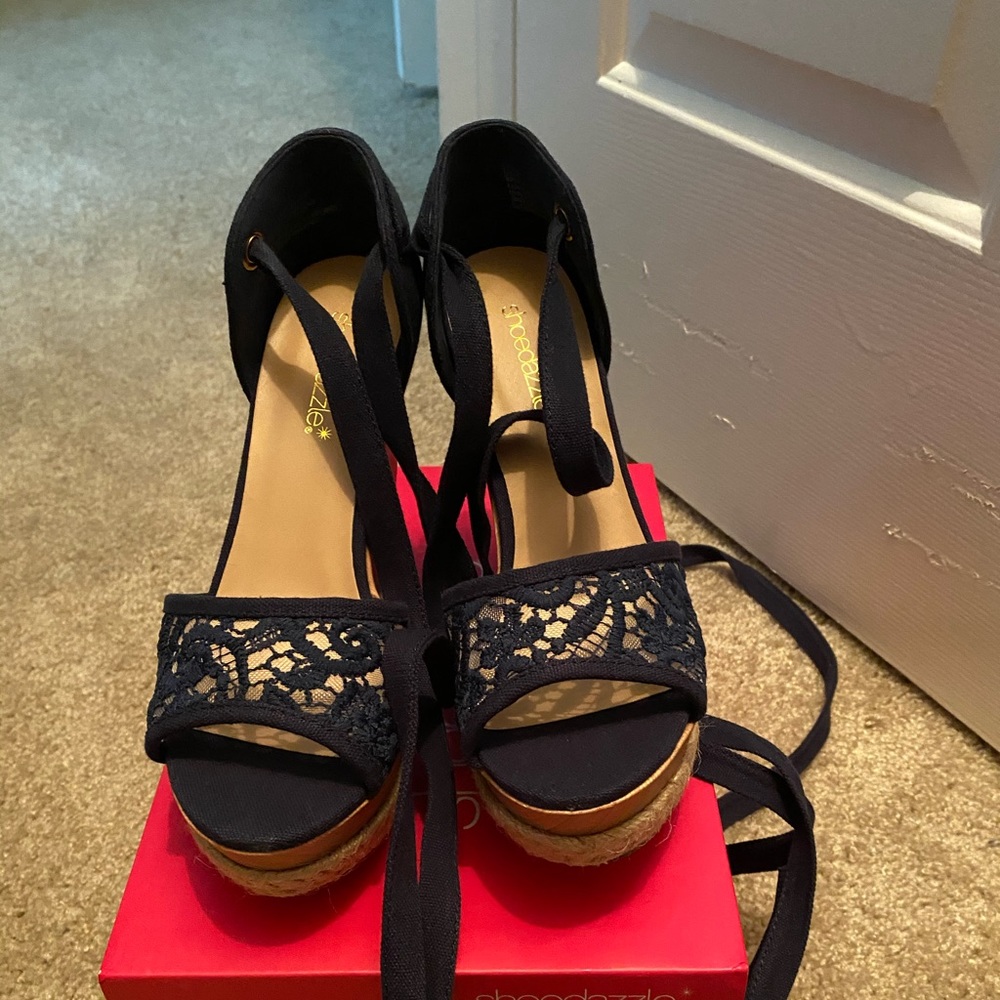 Shoe dazzle heels